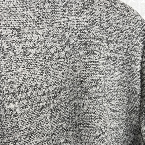 Torrid | 3X | Grey Textured Longline Oversized Boyfriend Blazer Jacket - Picture 5 of 8